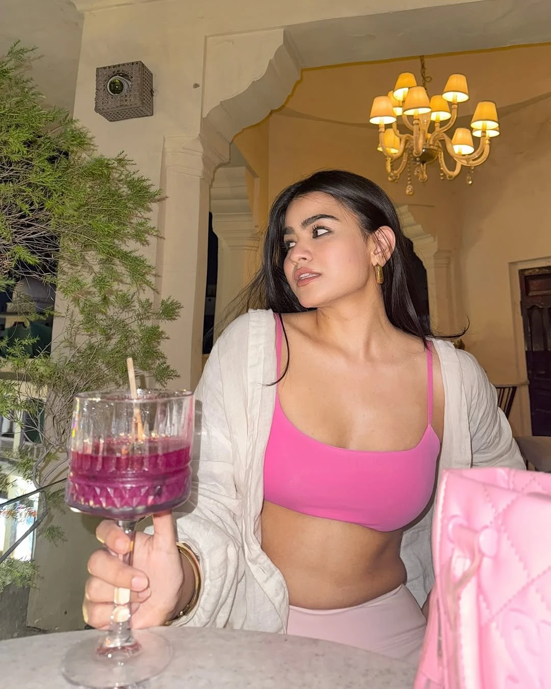 Snehal – Indian escort in Madurai — 3 / 4