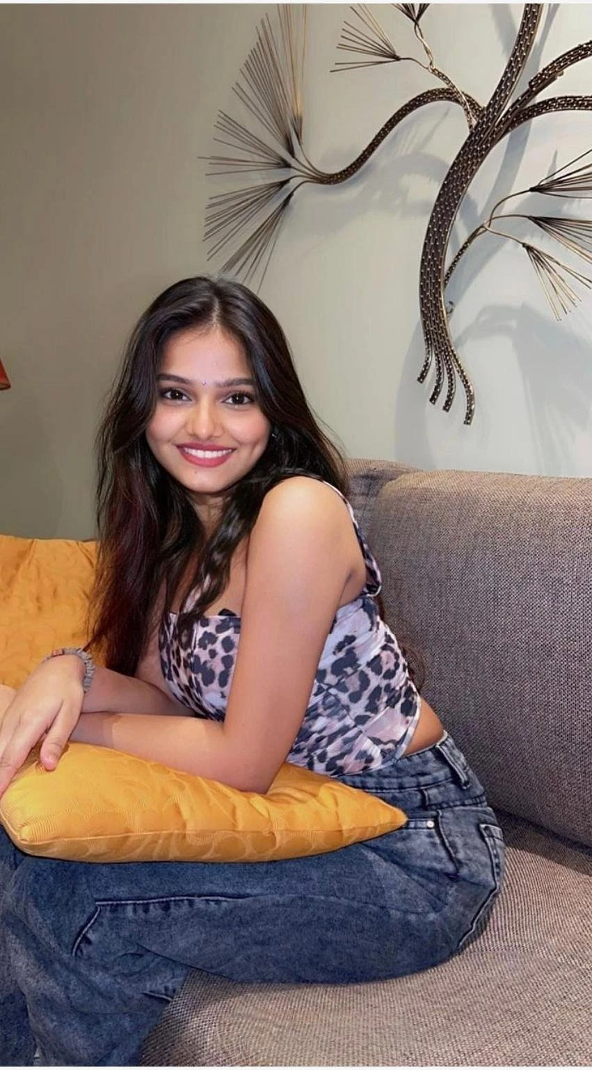 SHREYA CASH PAYMENT PREMIUM GENUINE SERV – Indian escort in Hyderabad — 2 / 5