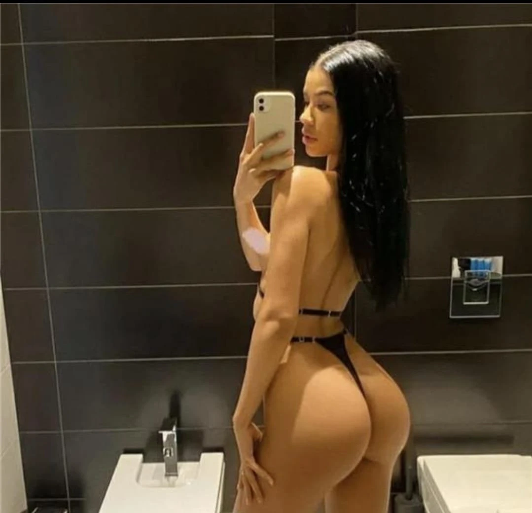 Miki – Romanian escort in Cluj-Napoca — 2 / 5