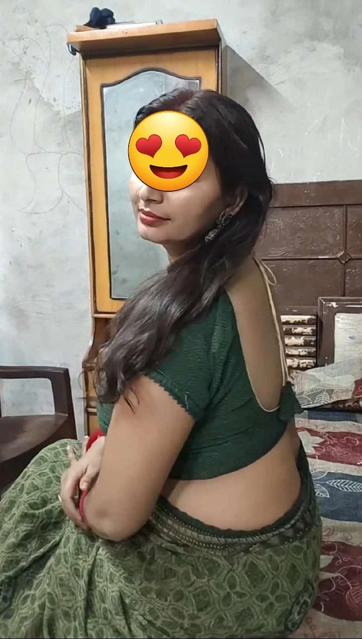 Haryanvi Bhabi online fun – Indian escort in New Delhi — 5 / 6