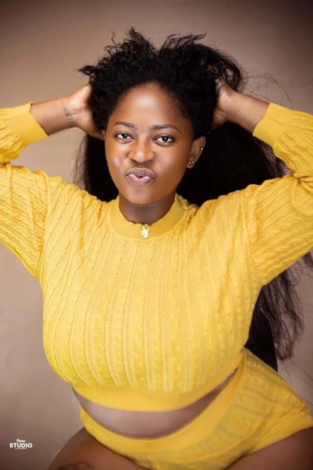 Candila – Cameroonian escort in Tunis — 3 / 4