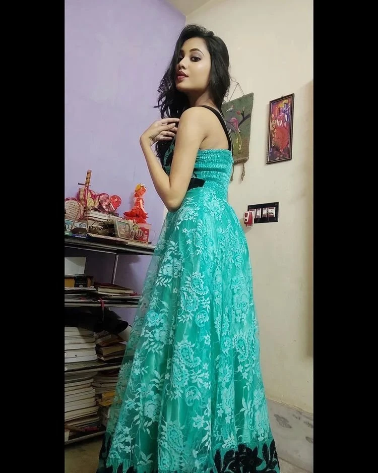 Saniya best cam with real meet available – Indian escort in Pune — 3 / 5