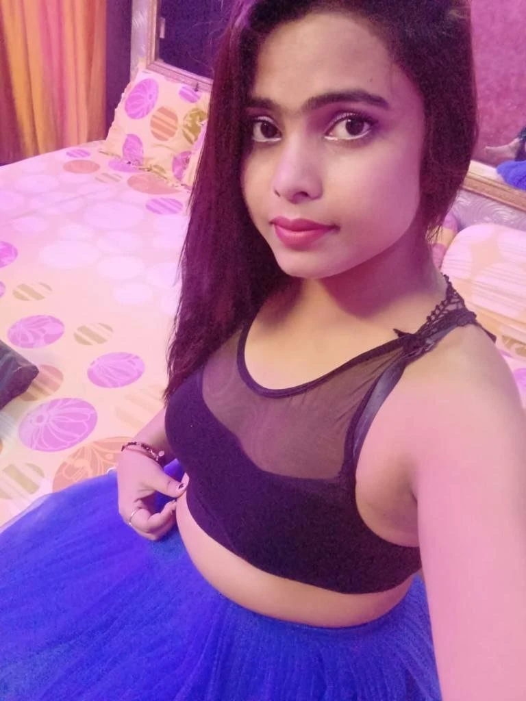 Anushka Kochi Kerala Real Meet Service – Indian escort in Kochi — 3 / 4