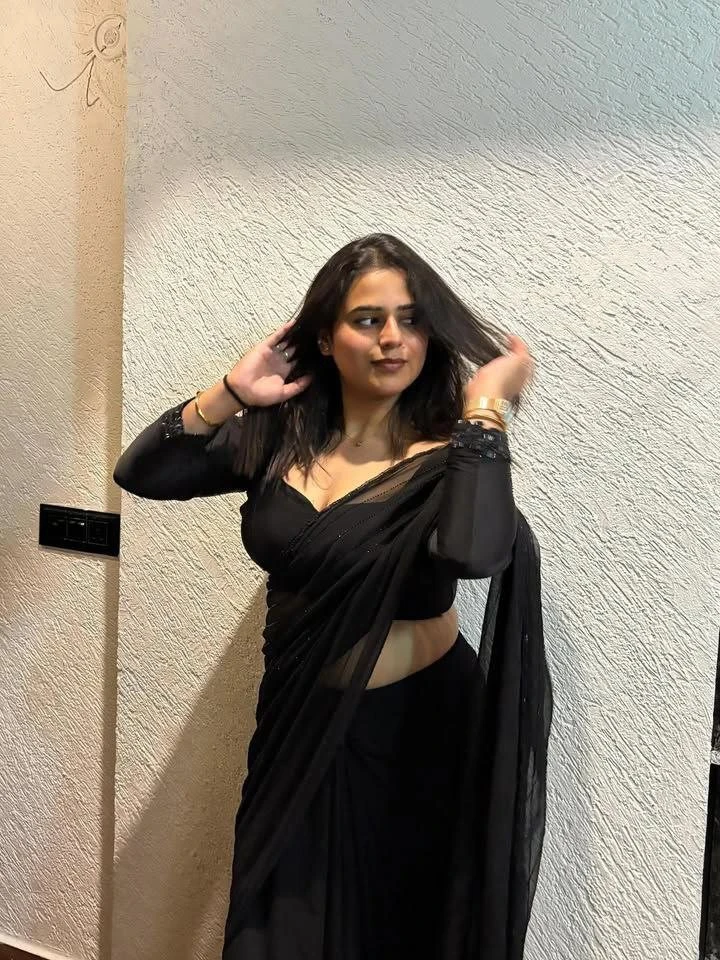 Monika – Indian escort in Noida — 7 / 8