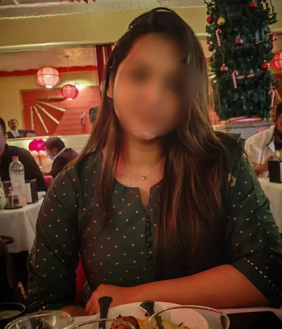 Mayuri Real Meet and Cam Session – Indian escort in Pune — 2 / 6