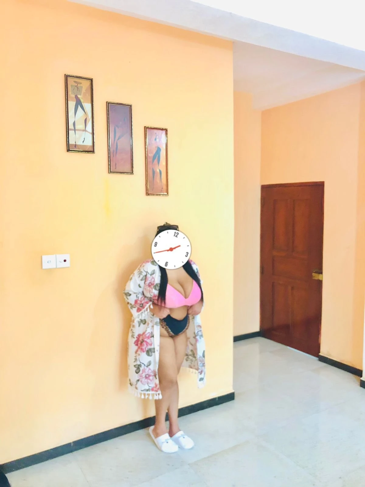 Hashani Suloshana – Sri Lankan escort in Colombo — 10 / 14