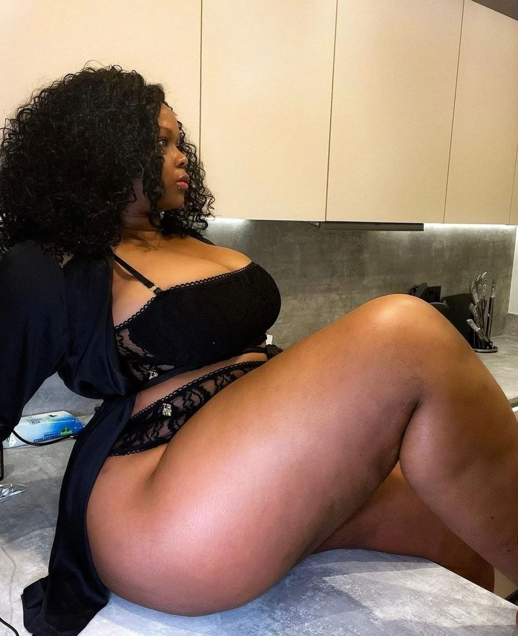 Michelle – South African escort in Casablanca — 2 / 4