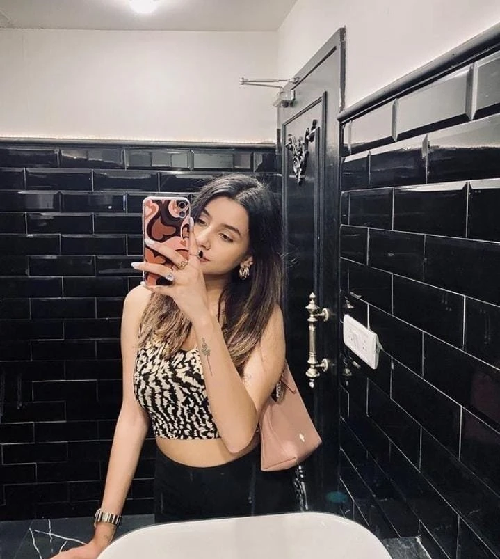 I'M DIYA ENJOY WITH ME CAM OR REAL MEET – Indian escort in Mumbai — 5 / 6