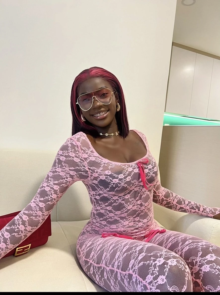 Pearl – Ghanaian escort in Ho Chi Minh City — 2 / 4