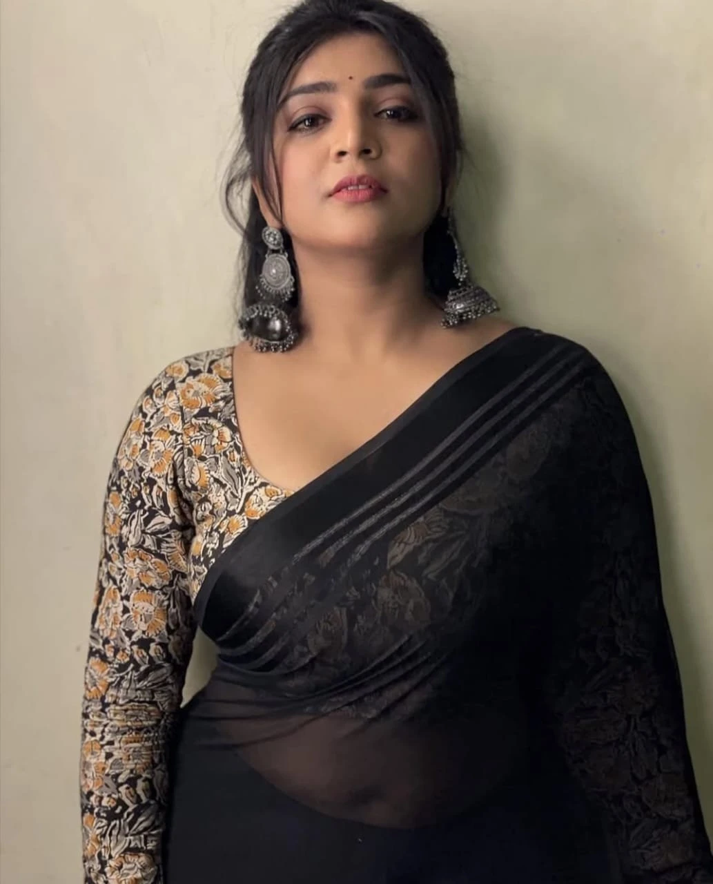 Vip Girls Nandini – Indian escort in Pondicherry — 4 / 5