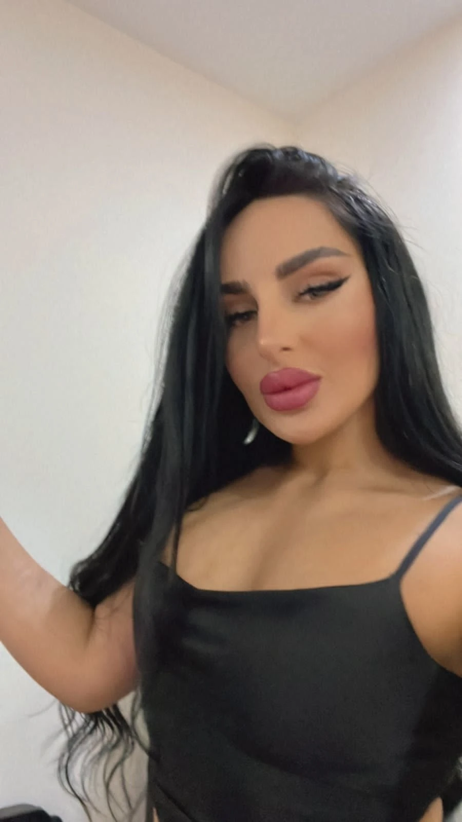 Amirä – Filipino escort in Maldives — 3 / 11