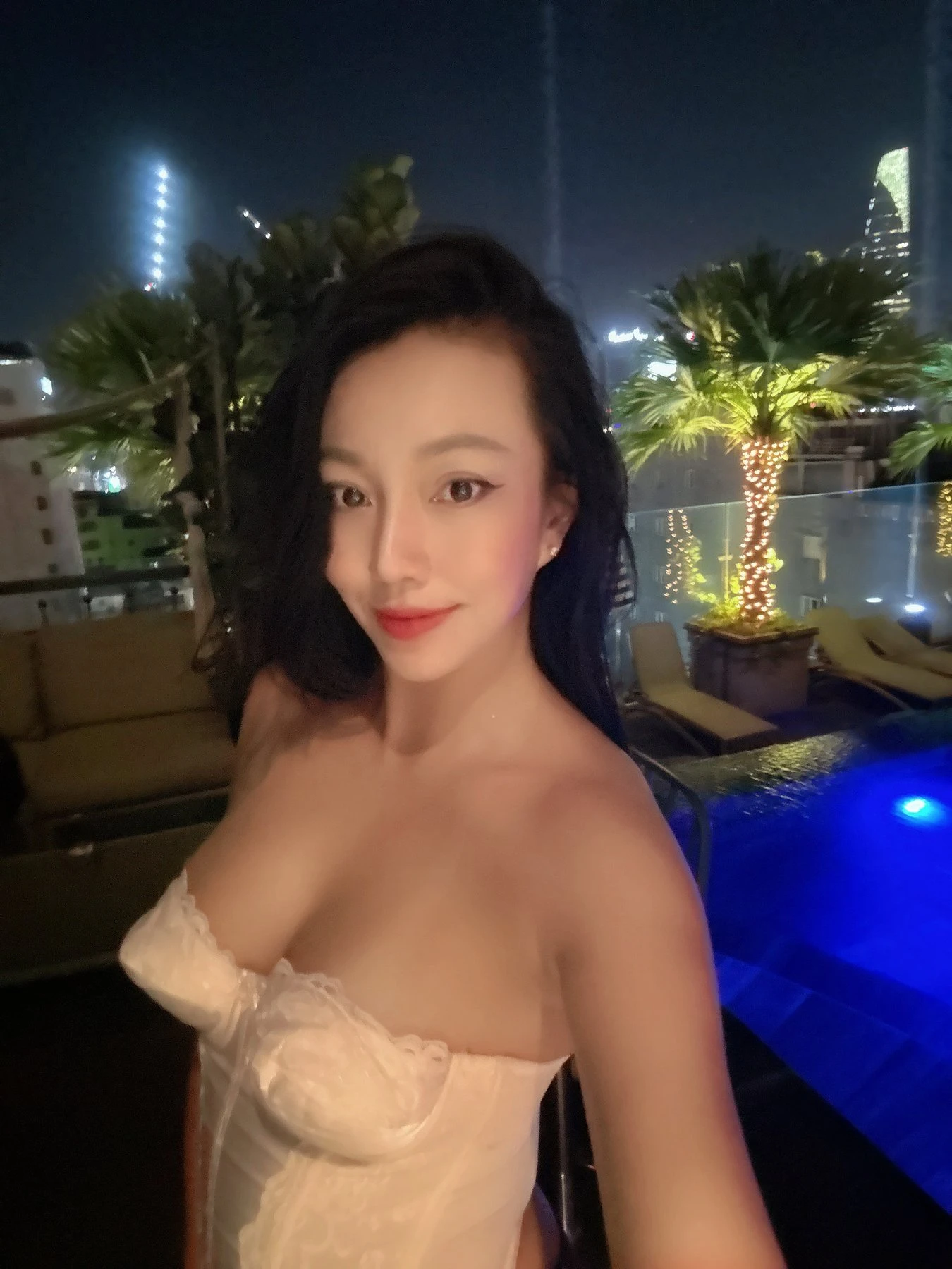 Stefanie Good Service – Laotian escort in Hanoi — 7 / 9