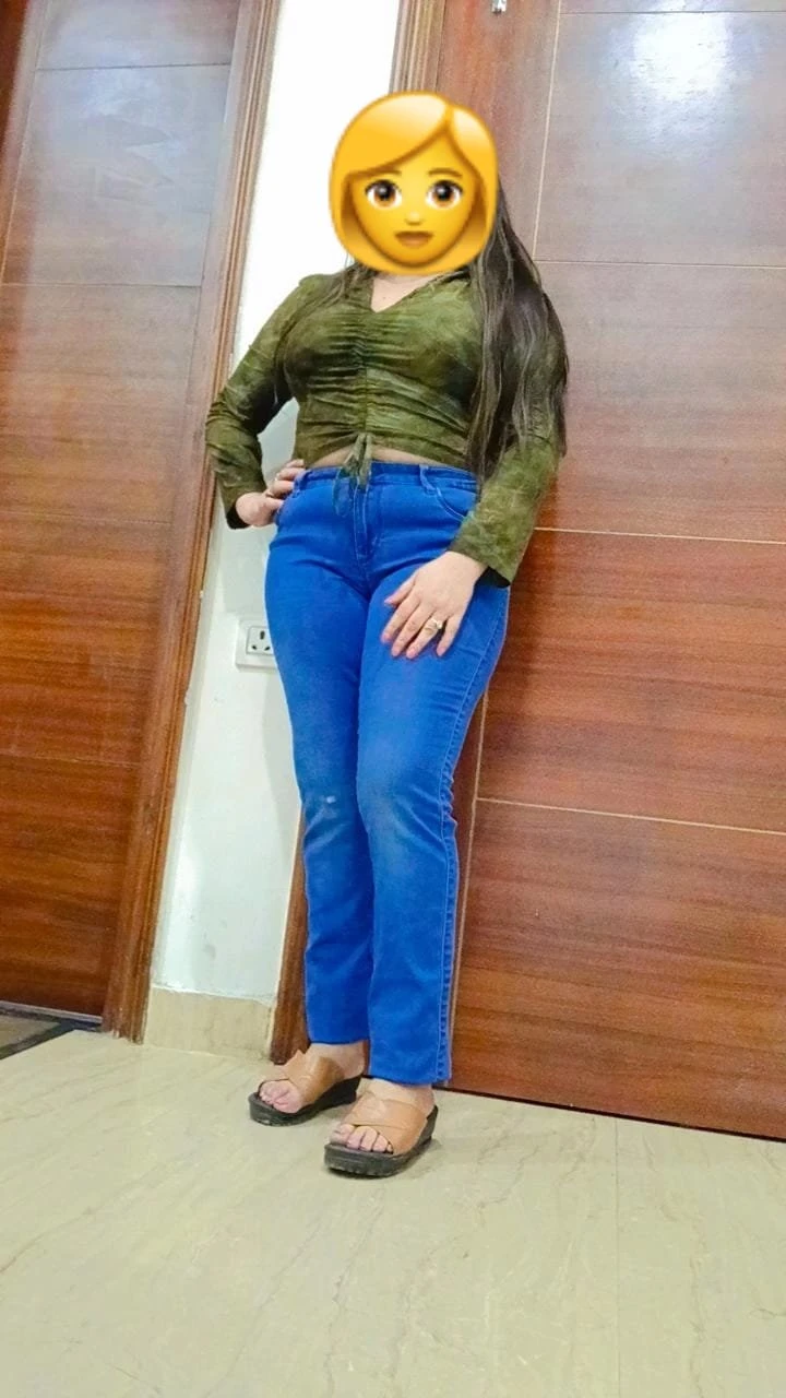 Anjali Cam fun & Real Meet – Indian escort in Gurgaon — 10 / 11