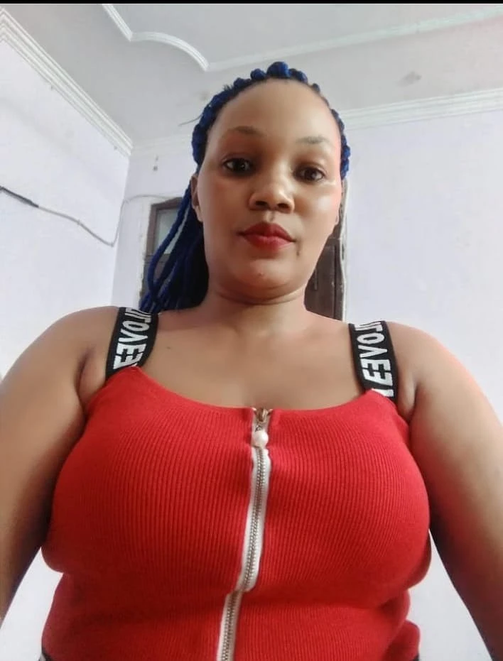 Gift – Kenyan escort in Ludhiana — 3 / 4
