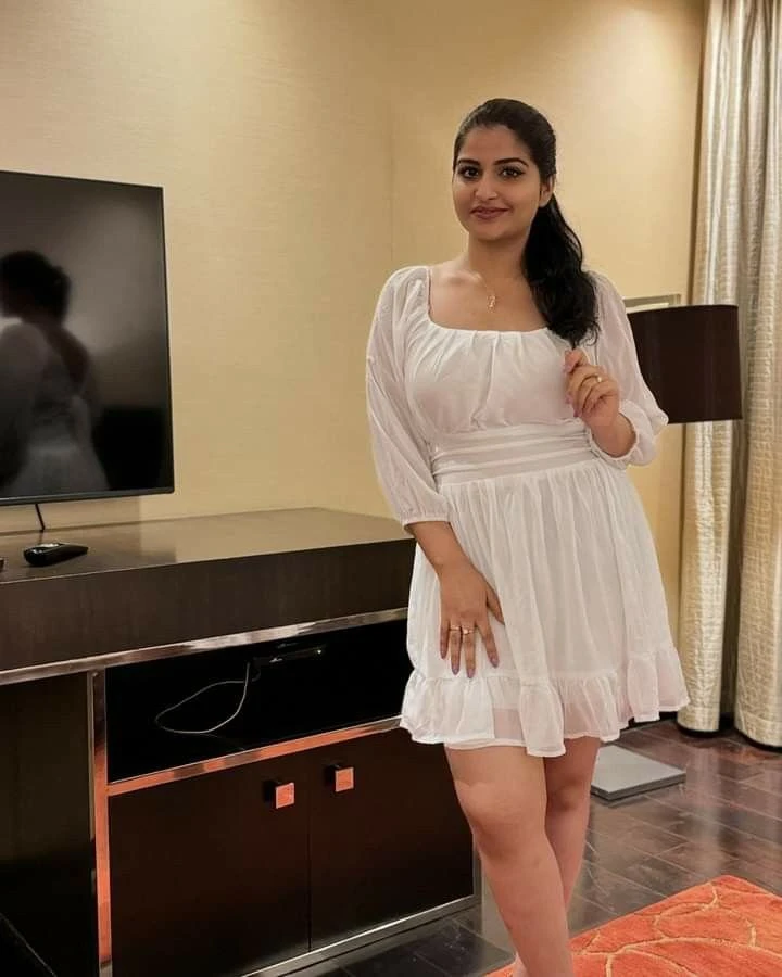 Ishita – Indian escort in Vadodara — 3 / 4