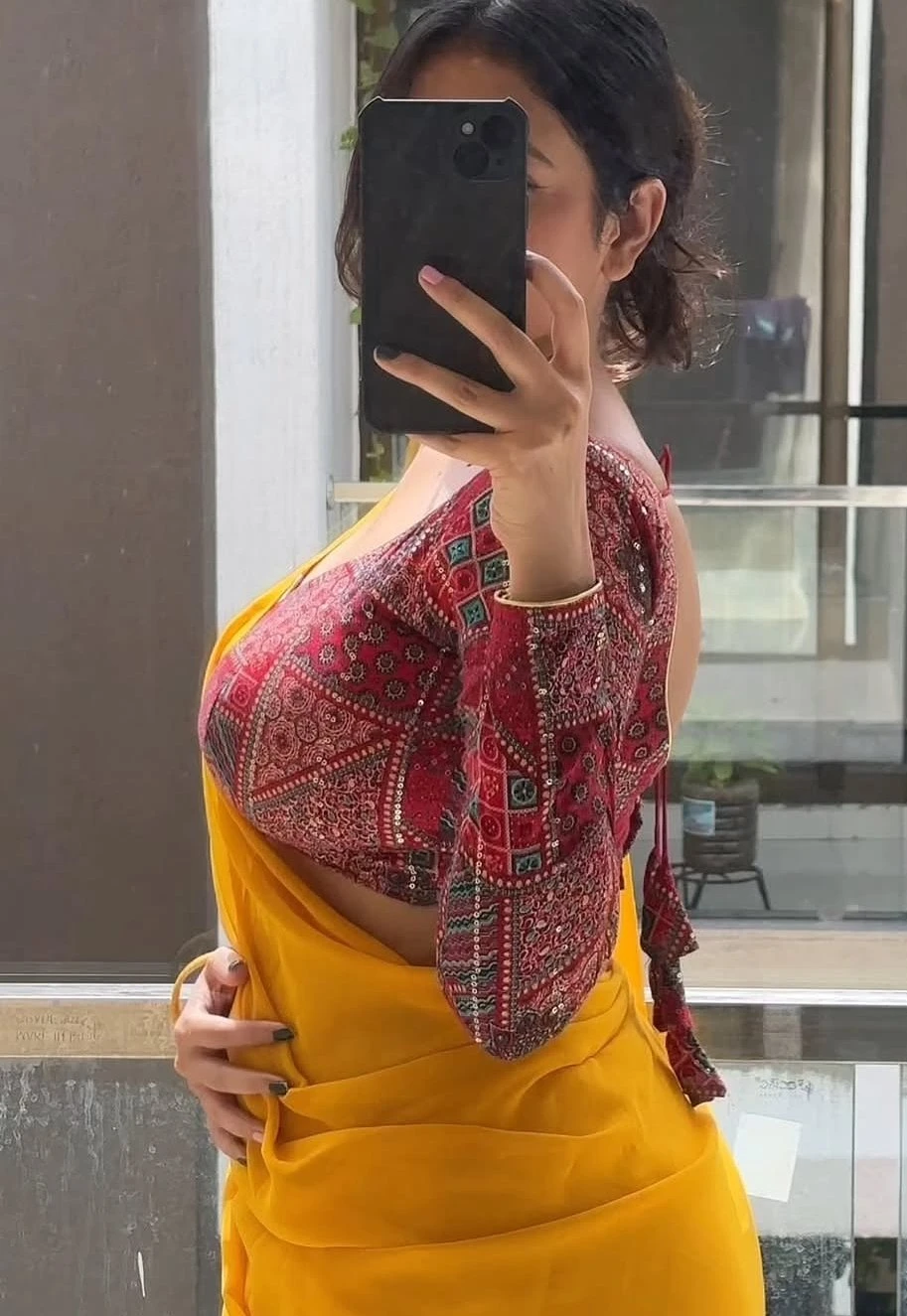 Independent Escort Nude Cam/real Meet – Indian escort in Pune — 2 / 4