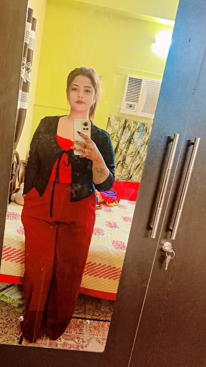 Monalisa in Town With GFE Experience – Indian escort in Mumbai — 2 / 13