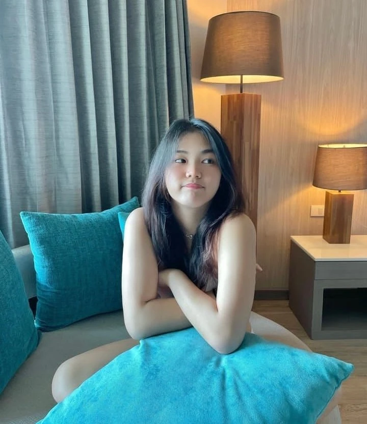 Joy – Australian escort in Dakar — 3 / 4
