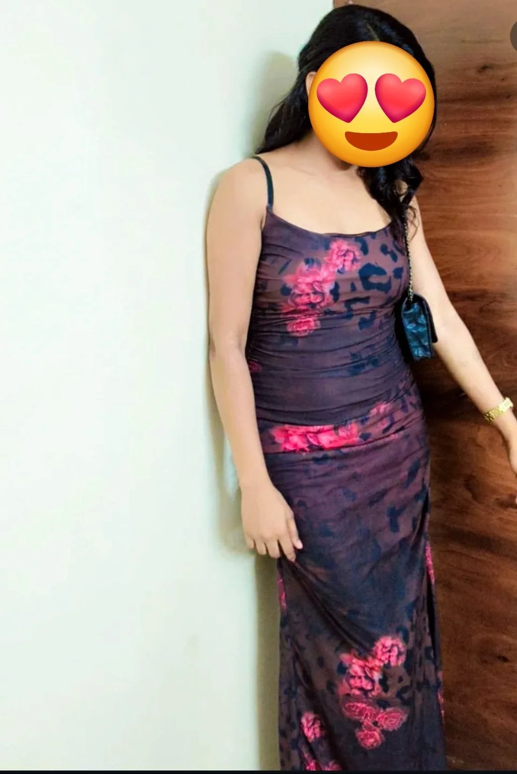 Akshita Singh – Indian escort in Noida — 3 / 5