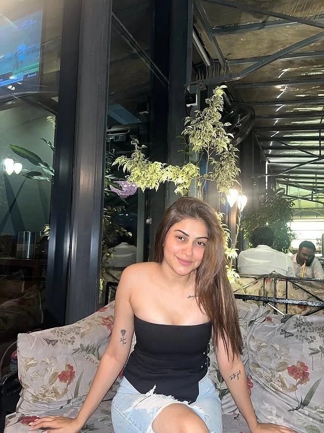Khushi – Indian escort in Visakhapatnam — 4 / 5