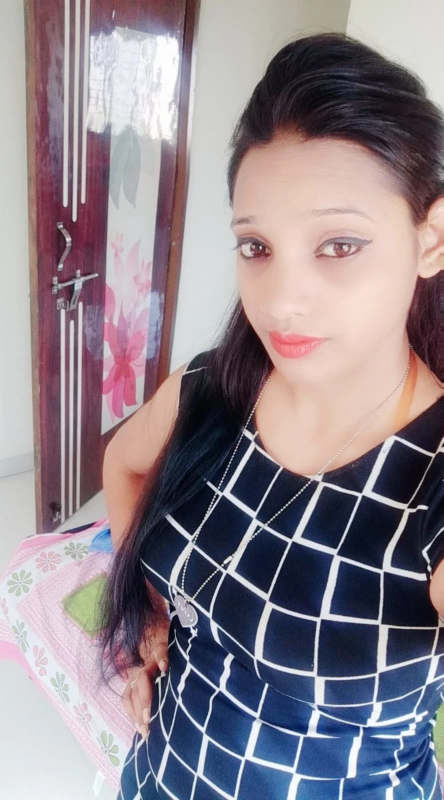 Sakshi Escort Service – Indian escort in Pune — 3 / 5