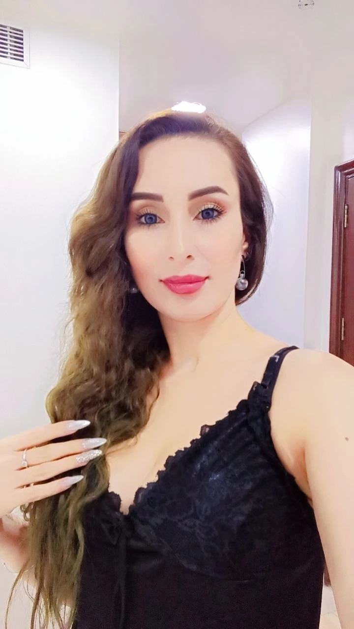 Russian Escort Near by Surya Hotel Nfc – Russian escort agency in New Delhi — 4 / 5