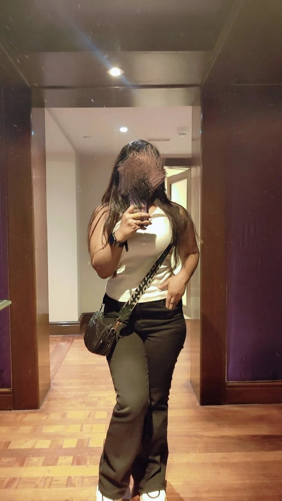 Monika Real Meet – Indian escort in Mumbai — 1 / 4