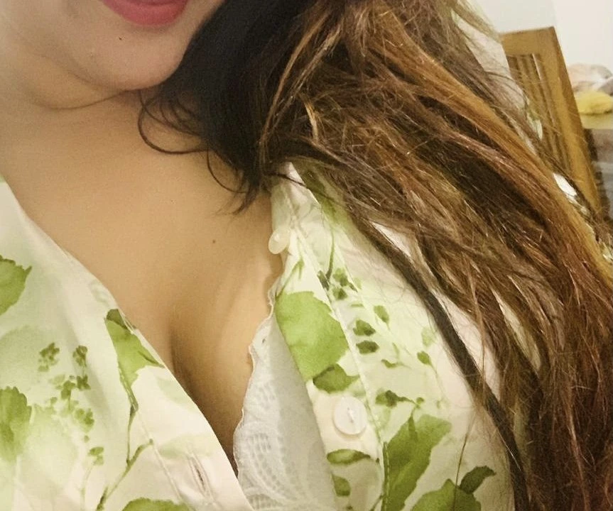 Piyu – Sri Lankan escort in Colombo — 2 / 3