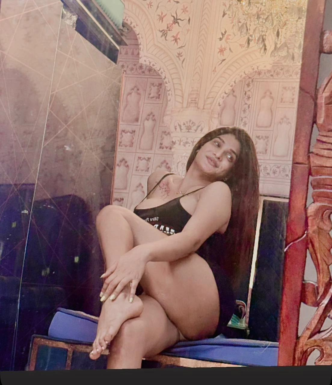 Florena – Indian escort in Bangalore — 5 / 9