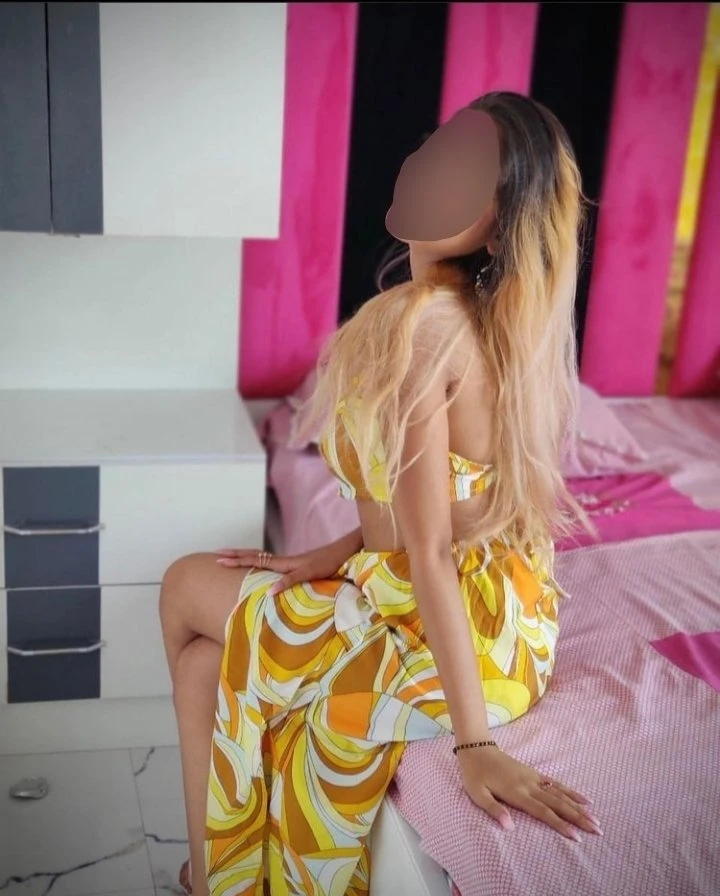 beauty – Indian escort in Pune — 5 / 7