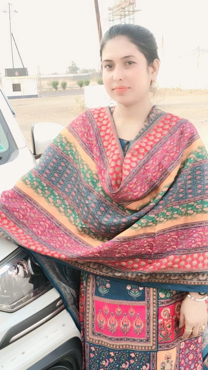 Nimrit Saha Cute Girl in Mumbai – Indian escort in Mumbai, Escort, Mumbai