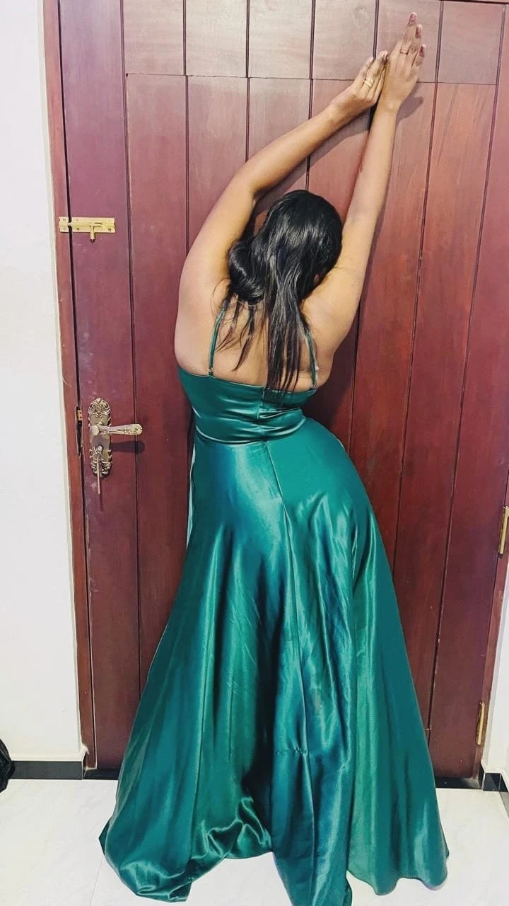 cam with toys, linger/ bi sex/ misterss/ – Sri Lankan escort in Colombo — 12 / 21