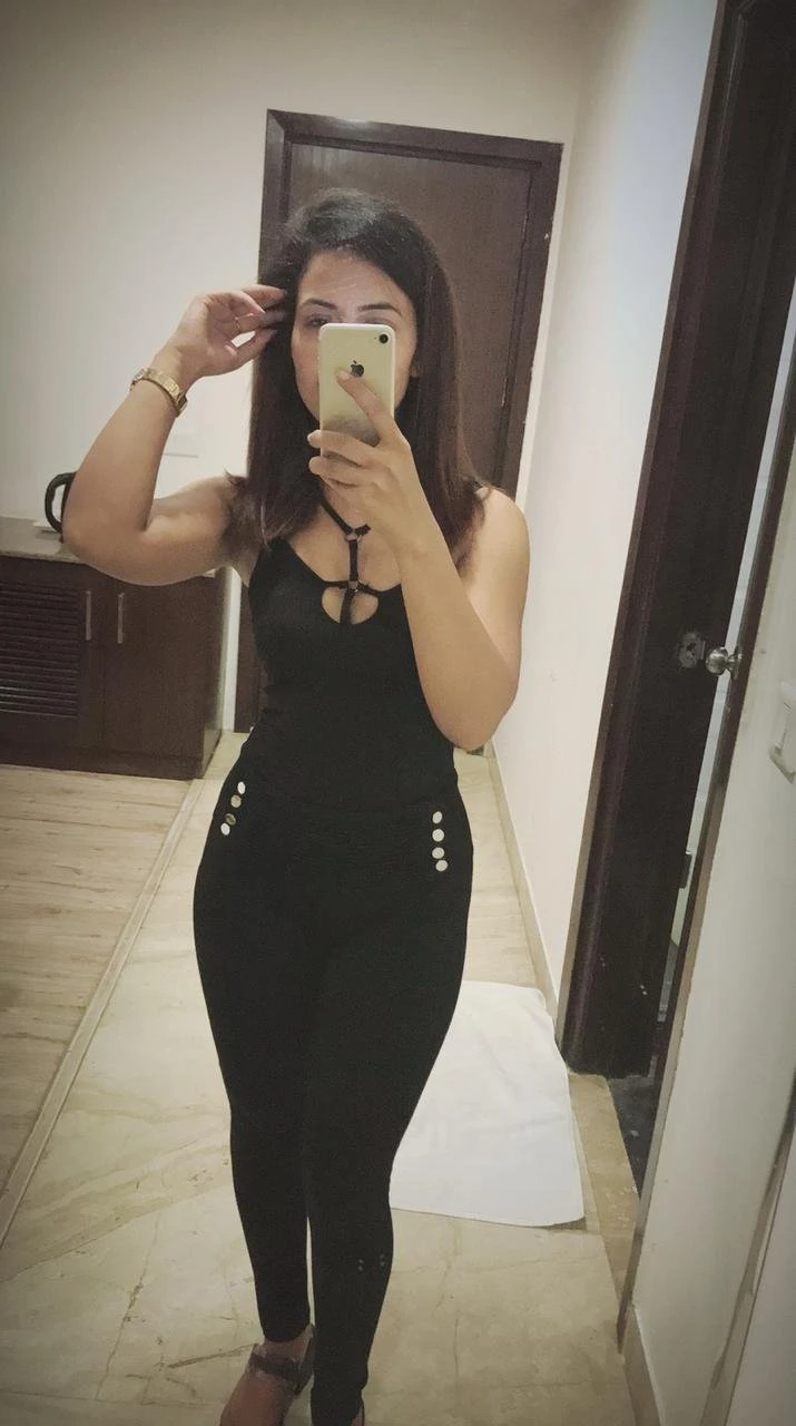 Tia Kapoor – Indian escort in New Delhi — 4 / 6