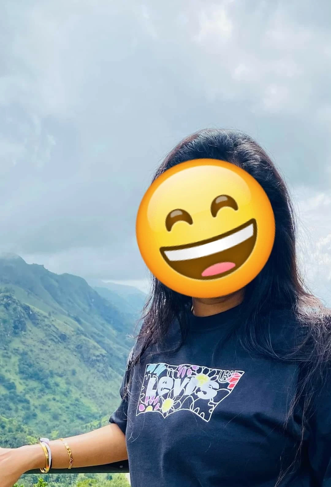 Dulani Premium Escort – Sri Lankan escort in Colombo — 3 / 5