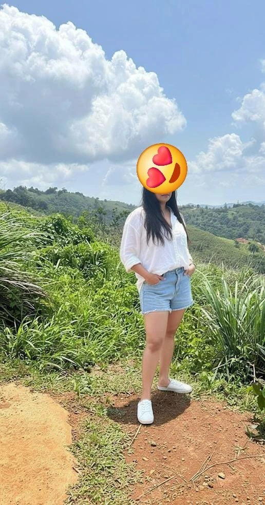 Reena Independent 22 Yrs Model – Indian escort in Mumbai — 1 / 13