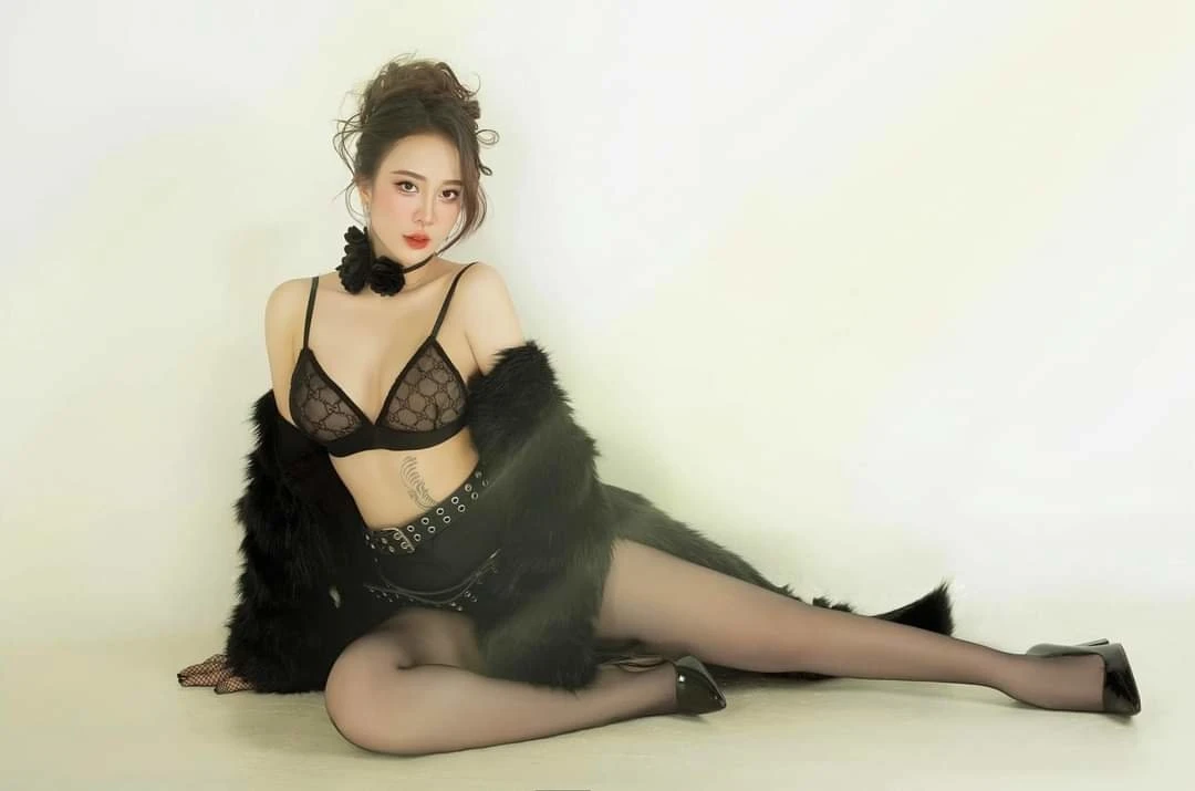 Soo Jin – South Korean escort in Da Nang — 21 / 25