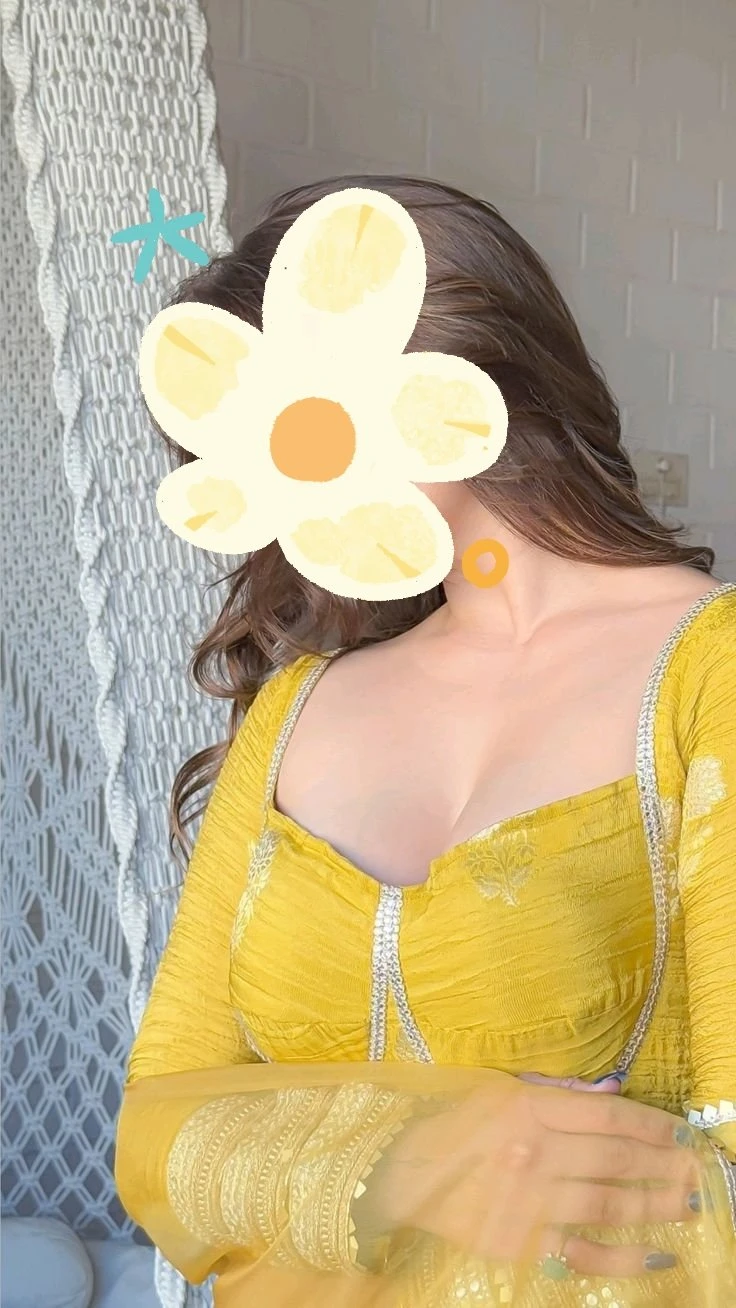 ️Rani cam show nude live – Indian escort in Chennai — 3 / 5