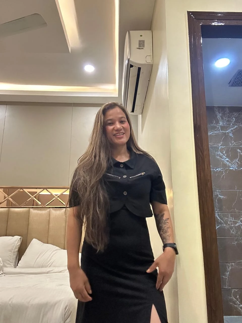 Sonica – Indian escort in Gurgaon — 2 / 3