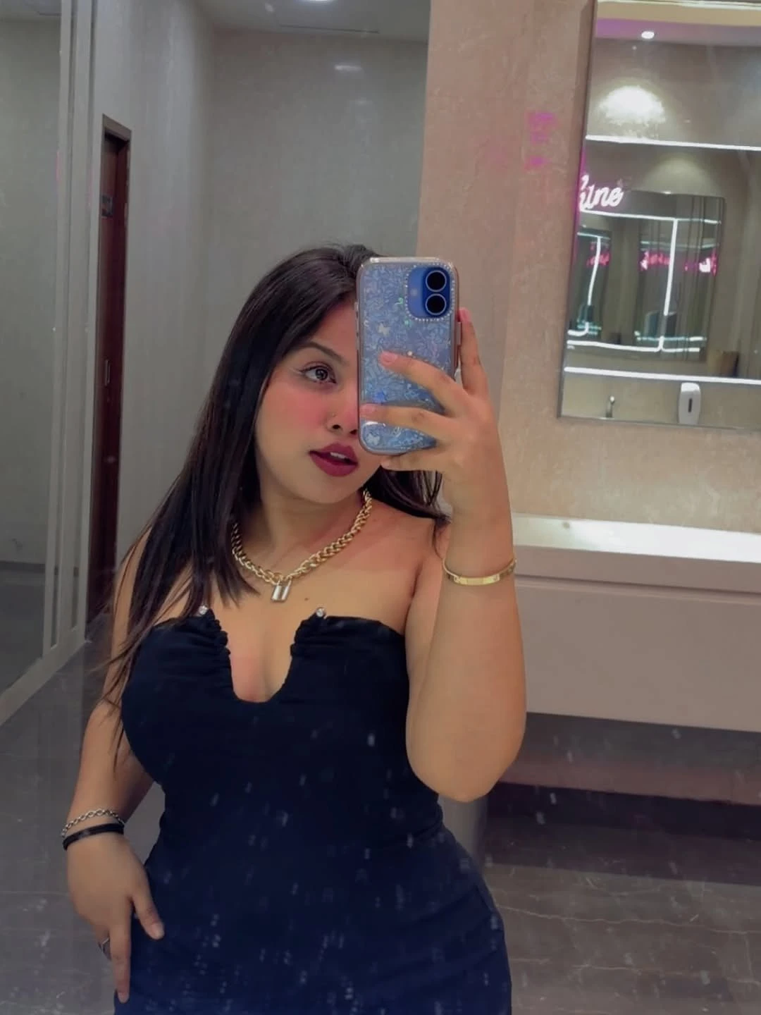 Aahuti Escort – Indian escort in Manali — 5 / 6