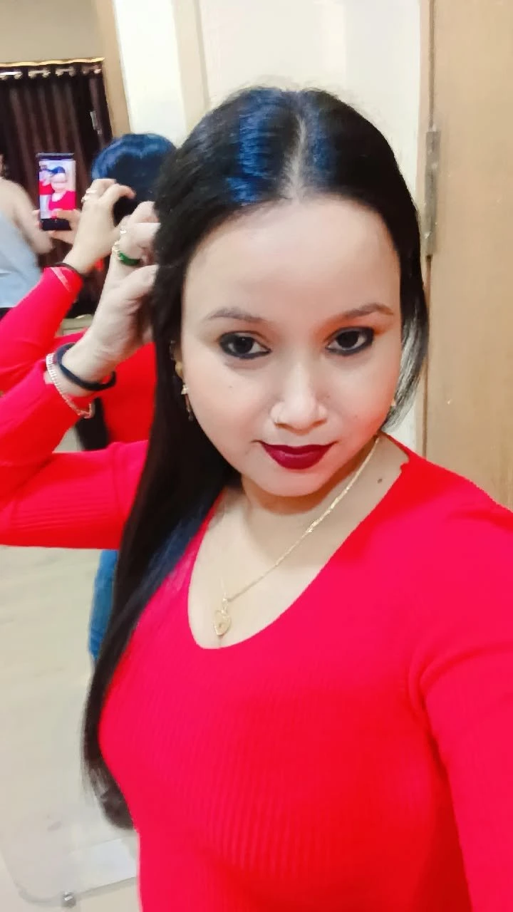 Supriya Real Meet & Cam Show – Indian escort in Mumbai — 3 / 4