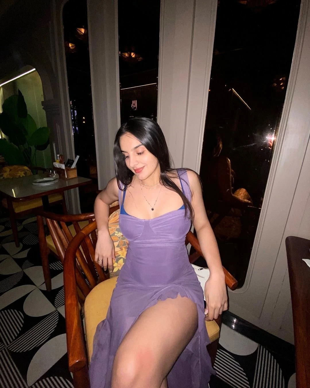 Kritika – Indian escort in Shimla — 2 / 4