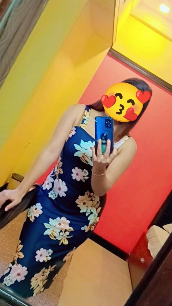 Sonam (Real meet & cam show) – Indian escort in Hyderabad — 4 / 5