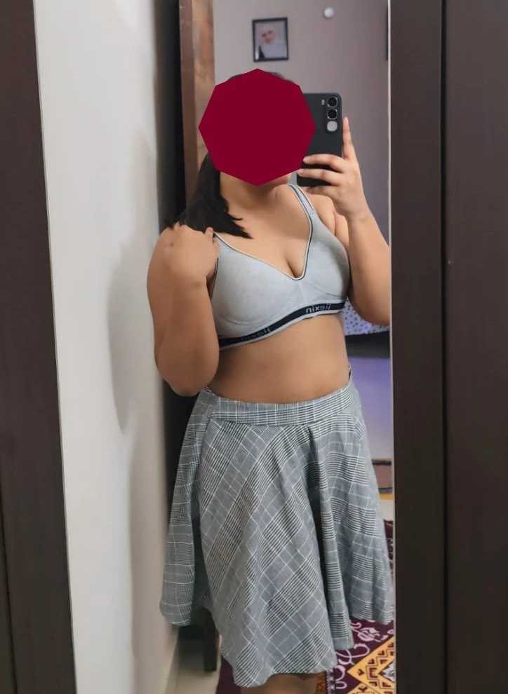 Pranti Singh 22+ College Girl – Indian escort in New Delhi — 4 / 6