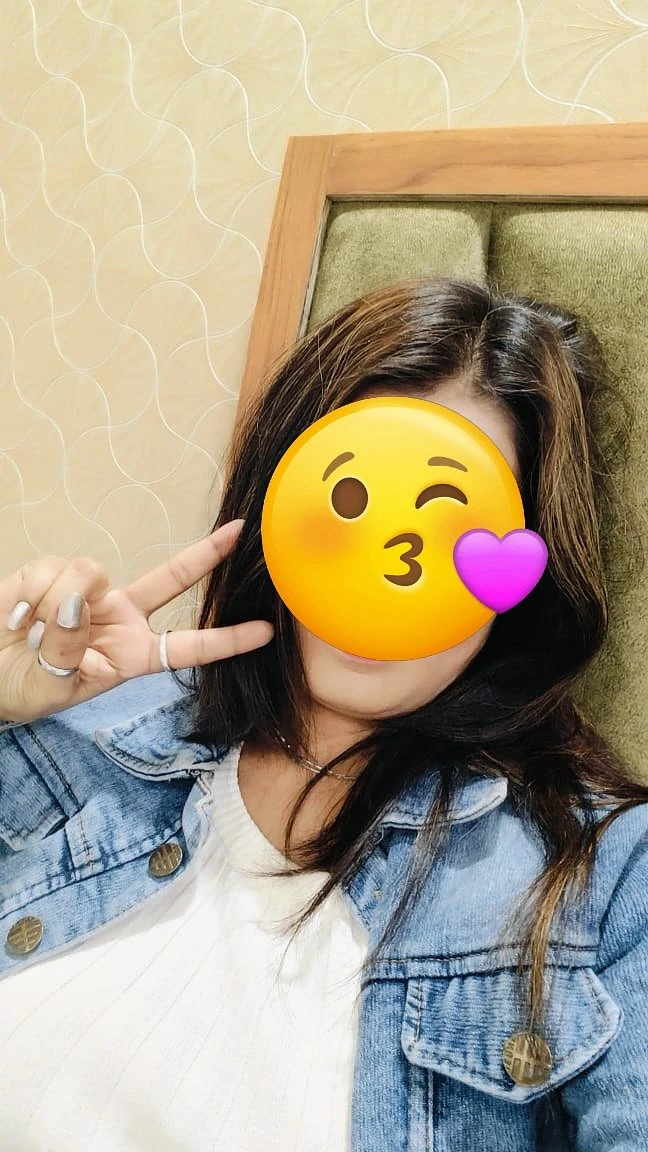 Ayisha Khan – Indian escort in New Delhi — 1 / 5
