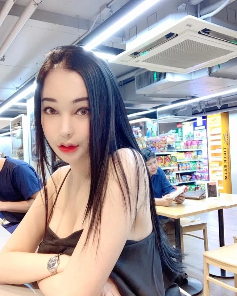 YUJIN MIDA – North Korean escort in Seoul, Escort, Seoul