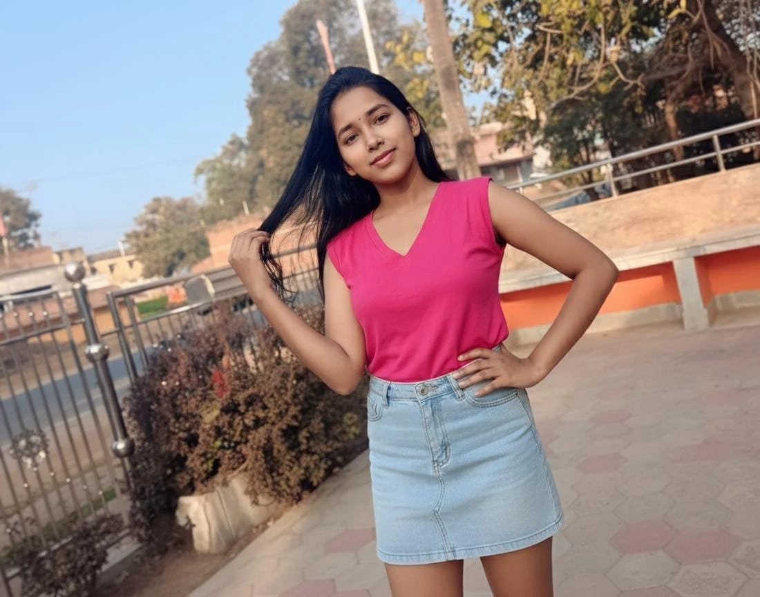 Nisha call girl cam and real meet – Indian escort in Hyderabad — 2 / 3