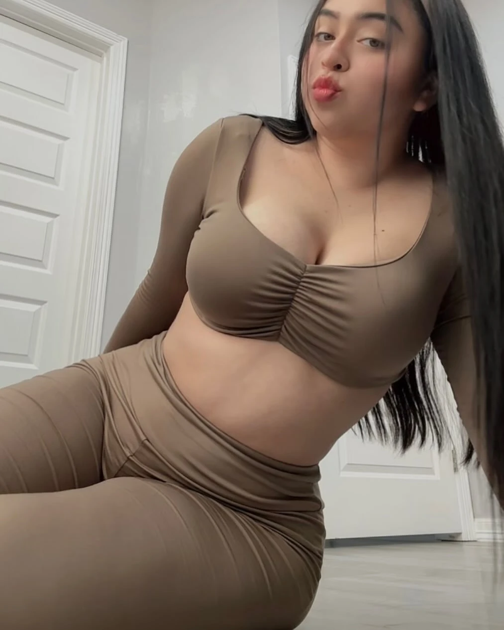 Noëlle – escort in Tønsberg — 5 / 7
