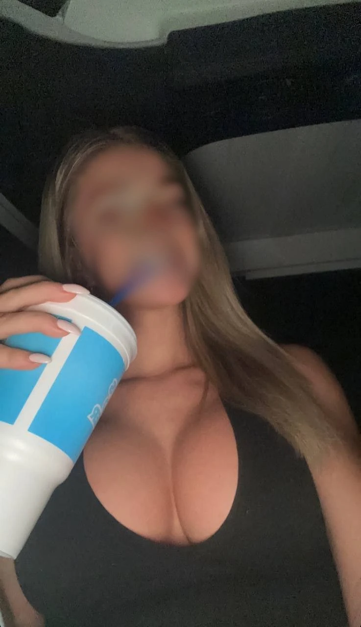 Нинель – Ukrainian escort in Kiev — 4 / 6