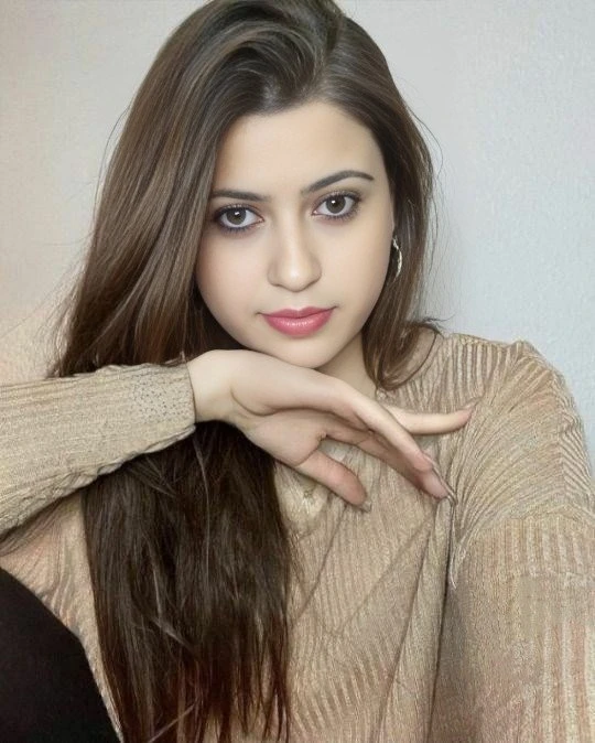 Angle Priya – Indian escort in New Delhi — 1 / 2