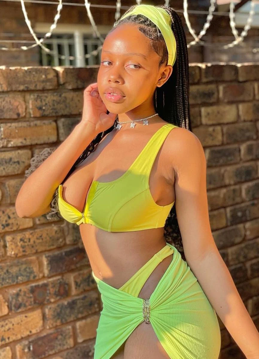 Caro – escort in Lucknow — 1 / 4